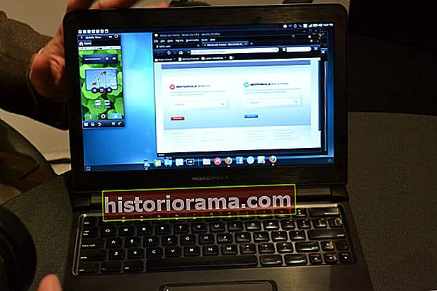 motorola-atrix-laptop-screen-firefox-ces-2011