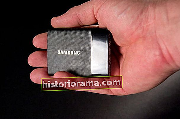 Samsung bærbar SSD T1 hånd 2