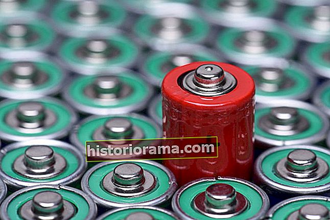 52579284 - alkalická batéria veľkosti AAA so selektívnym zameraním na jednu batériu