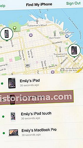 Screenshot aplikace Najít můj iPhone zobrazující mapu a seznam zařízení nalezených v okolí