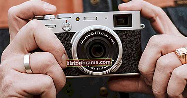 Podívejte se, jak se oblíbený fotoaparát Fujifilm X100 v průběhu let změnil